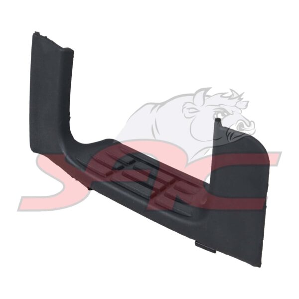 UD QUON 490 FRONT BUMPER STEP